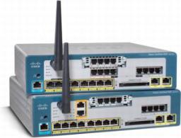 UC500 8 User, 4 FXO, 4 FXS, 1 VIC slot, 8 10/100 PoE