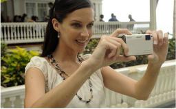 COOLPIX S60 BIA�Y