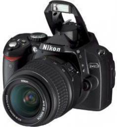 D40 + AF-S DX 18-55 MM F3,5-5,6G czarny zdjecie D40 + AF-S DX 18-55 MM F3,5-5,6G czarny