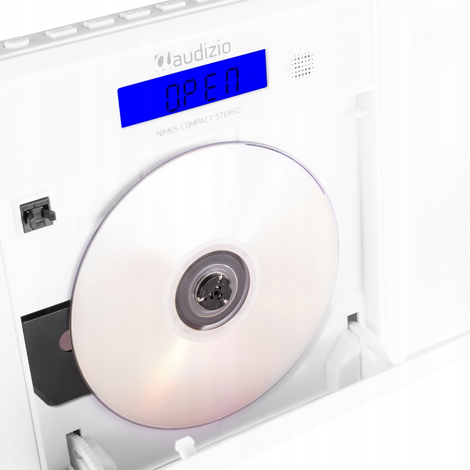 Wbudowany tuner FM z 20 stacjami