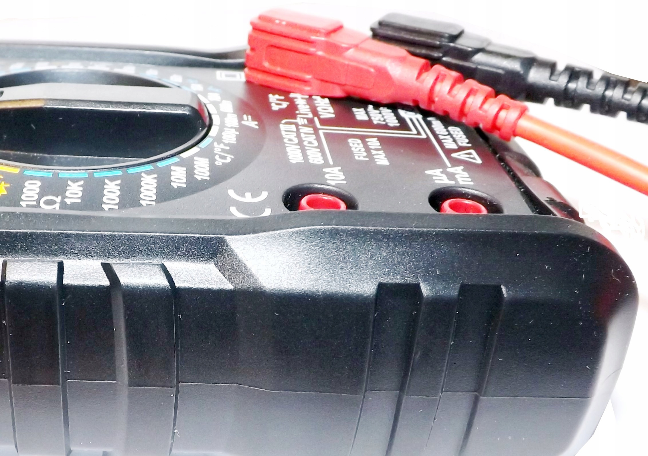 Miernik uniwersalny z pomiarem True RMS multimetr cyfrowy z wyświetlaczem LCD FORSCHER FS8216 – Niezawodne narzędzie dla elektryków