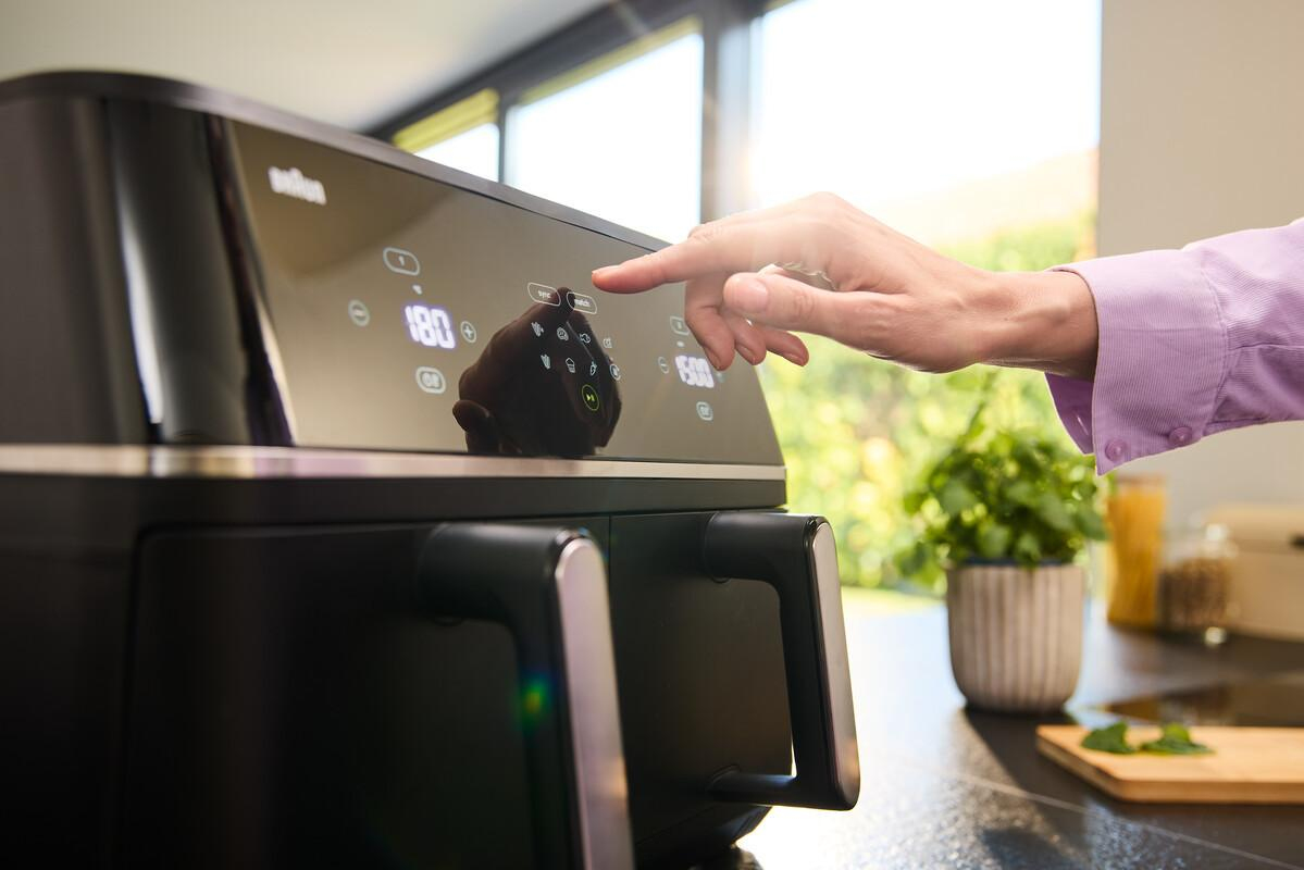 Dotykowy panel sterujący – Łatwość obsługi na wyciągnięcie ręki