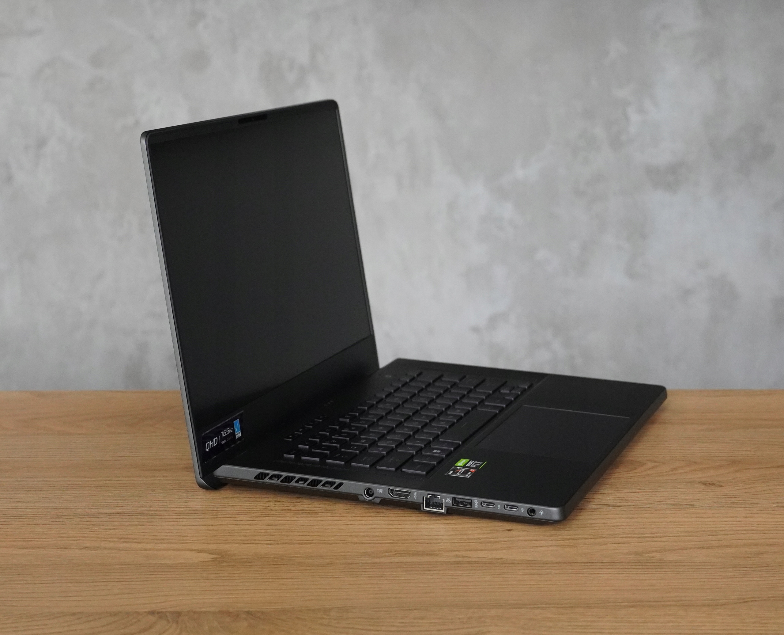 Laptop Asus ROG Zephyrus G15 GA503RM-HQ102W – Wydajność i styl w jednym