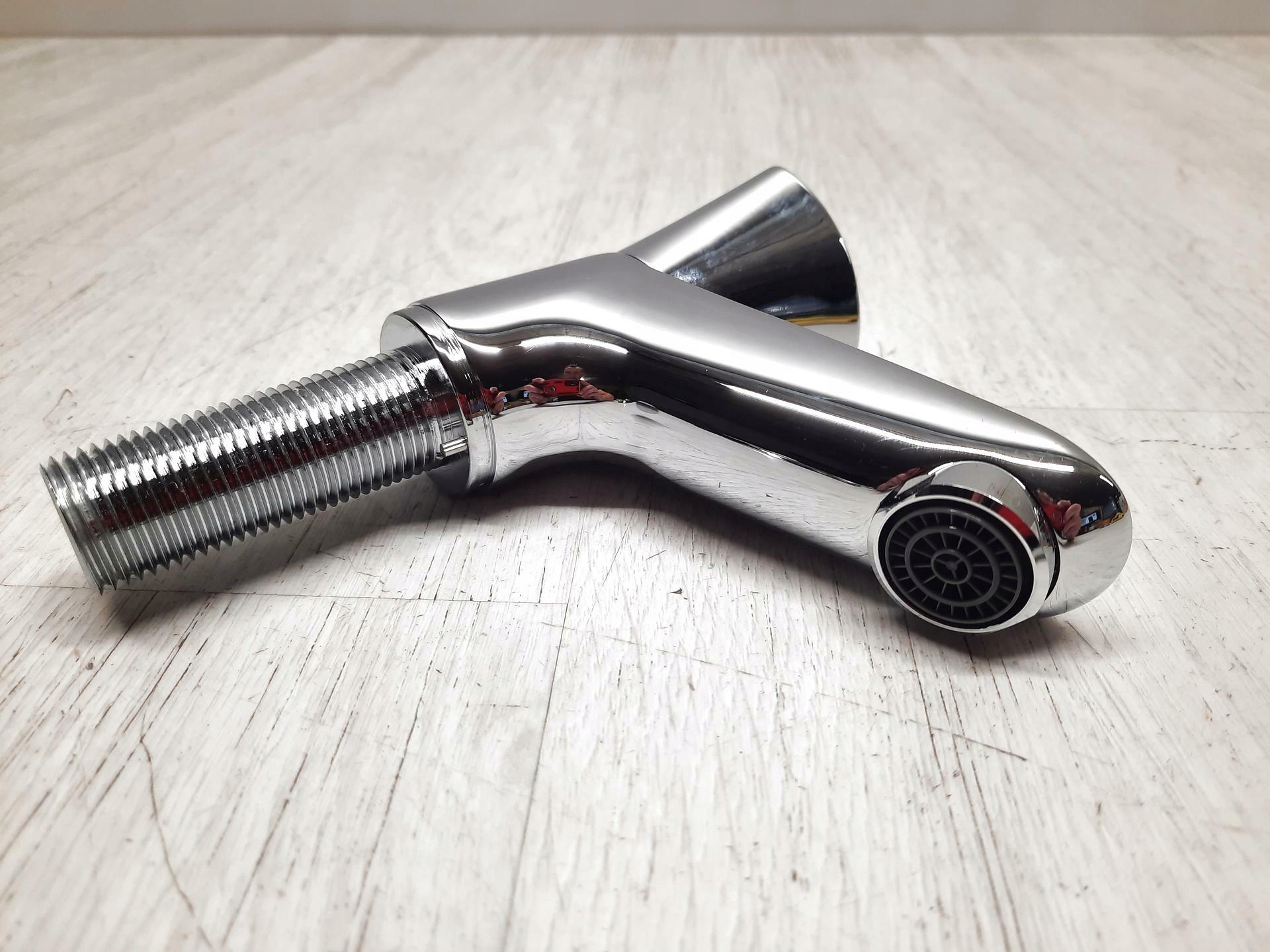 Minimalistyczny design idealny do nowoczesnych wnętrz