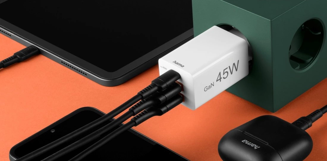 Ładowarka sieciowa Hama Mini, 45W GAN PD/QC (1X USB-C, 2X USB-A) biała