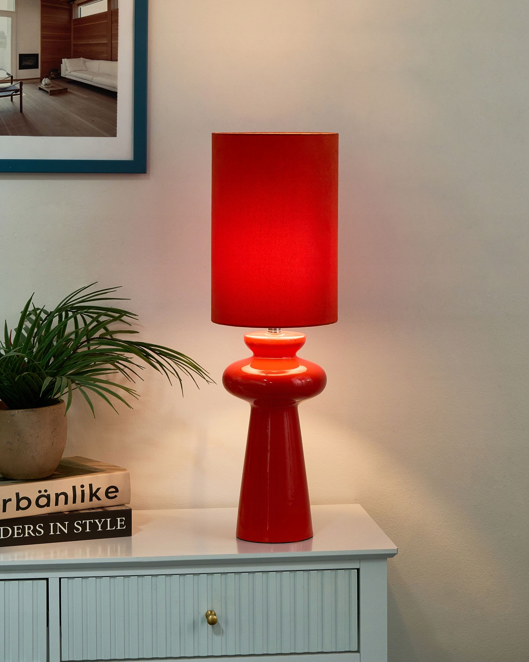 Wytrzymała konstrukcja z ceramiki i eko zamszu*