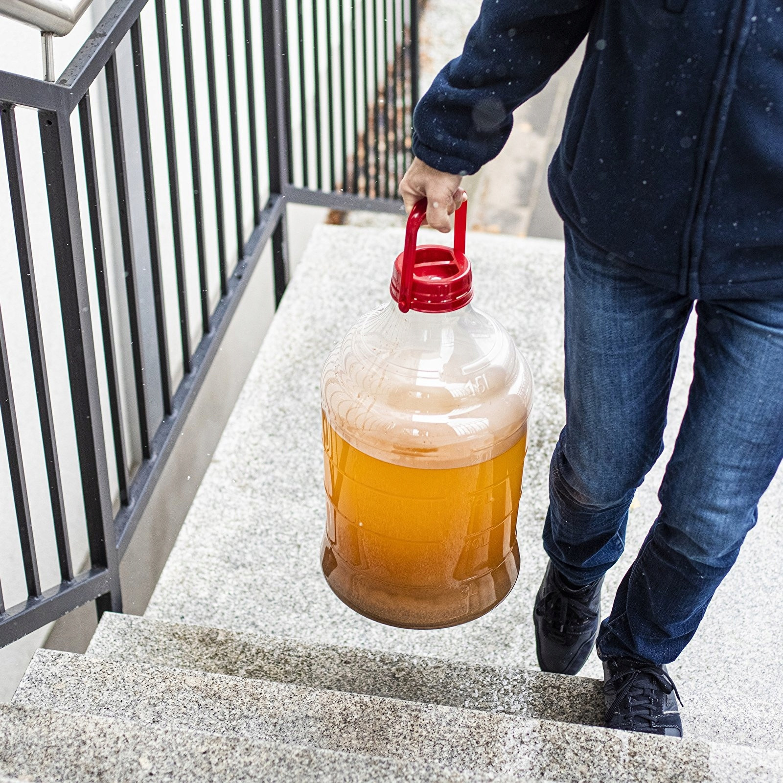 Wygodny uchwyt do przenoszenia