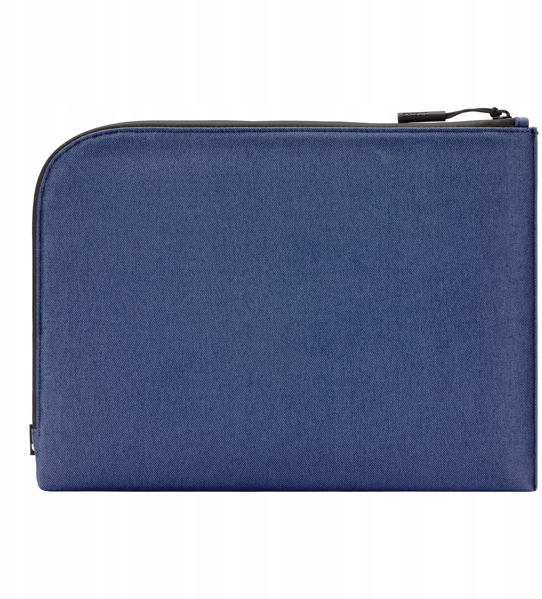 Monochromatyczny granatowy kolor – Elegancja na co dzień