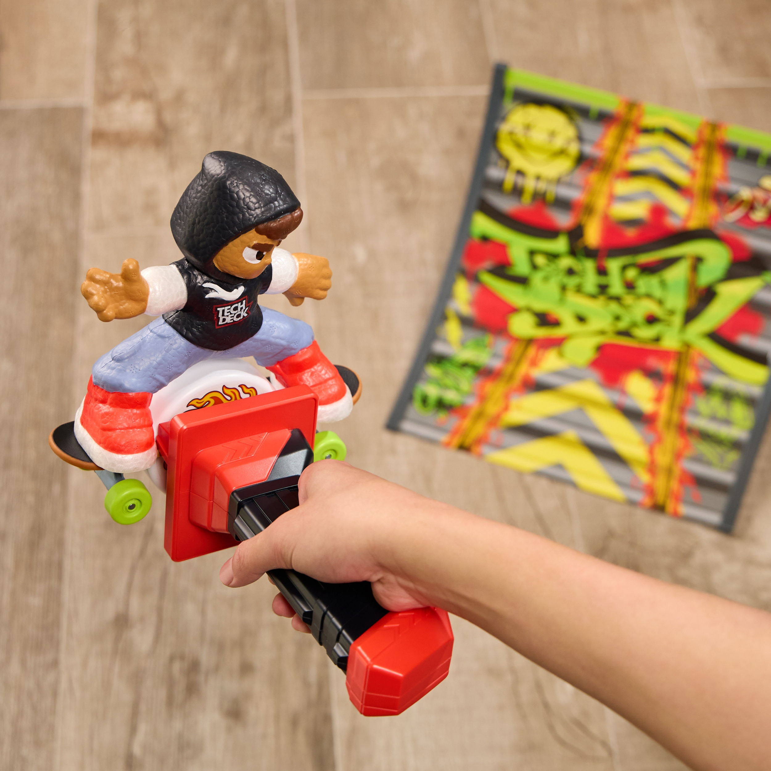 Tech Deck Shred N' Blast Skateboard – Ekscytująca zabawa na deskorolce