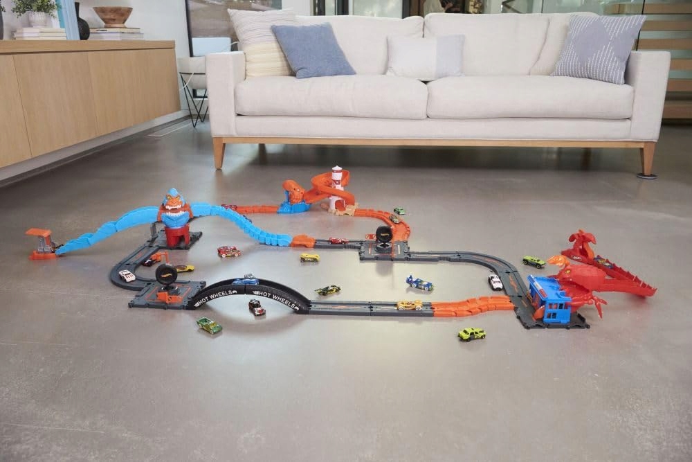 Hot Wheels City Nemesis Lab Asst. – Ekscytująca zabawa w świecie potworów