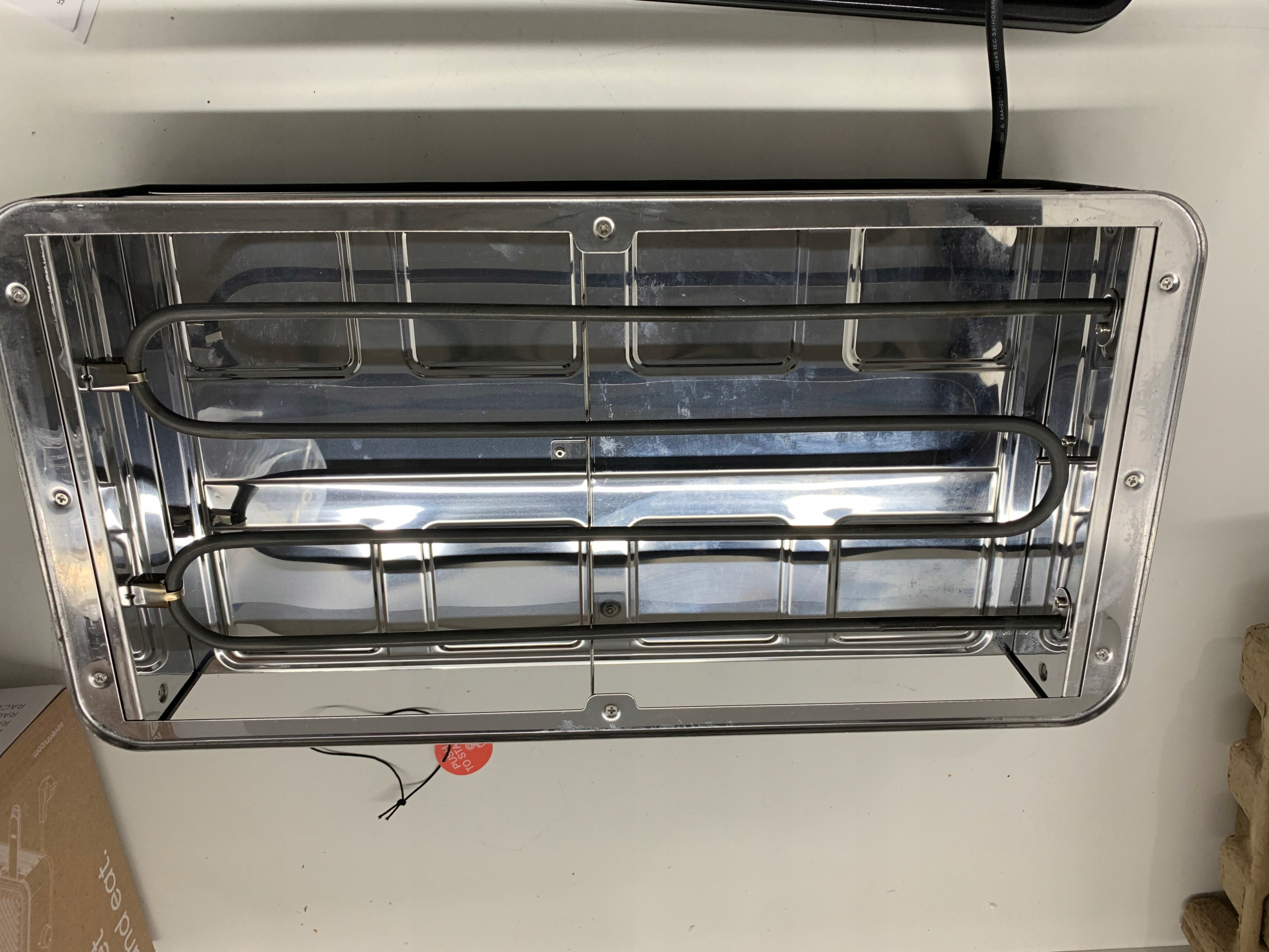 Wysoka moc 1300 W dla efektywnego grillowania