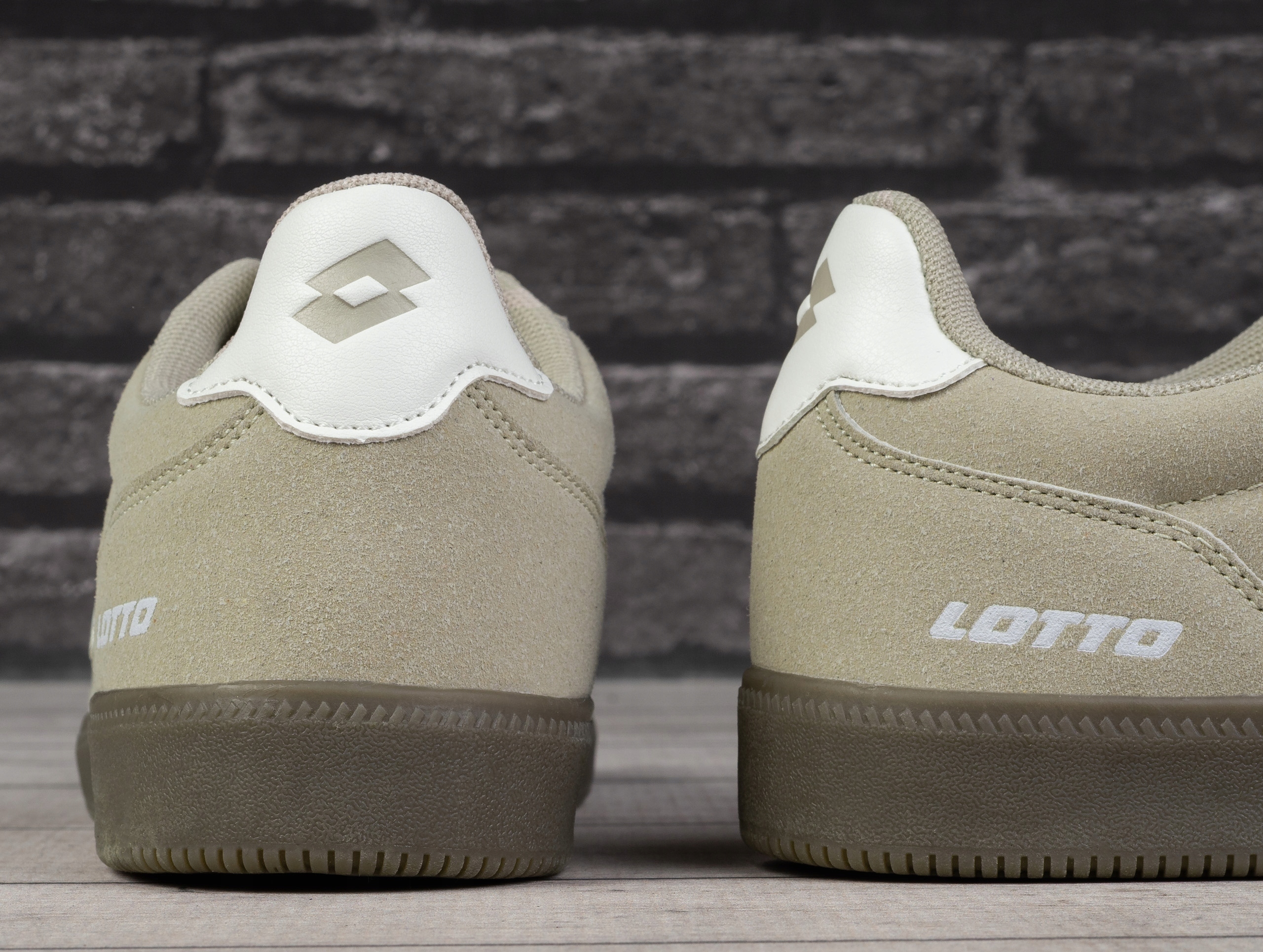 Komfortowa wyściółka i tekstylne zapiętki