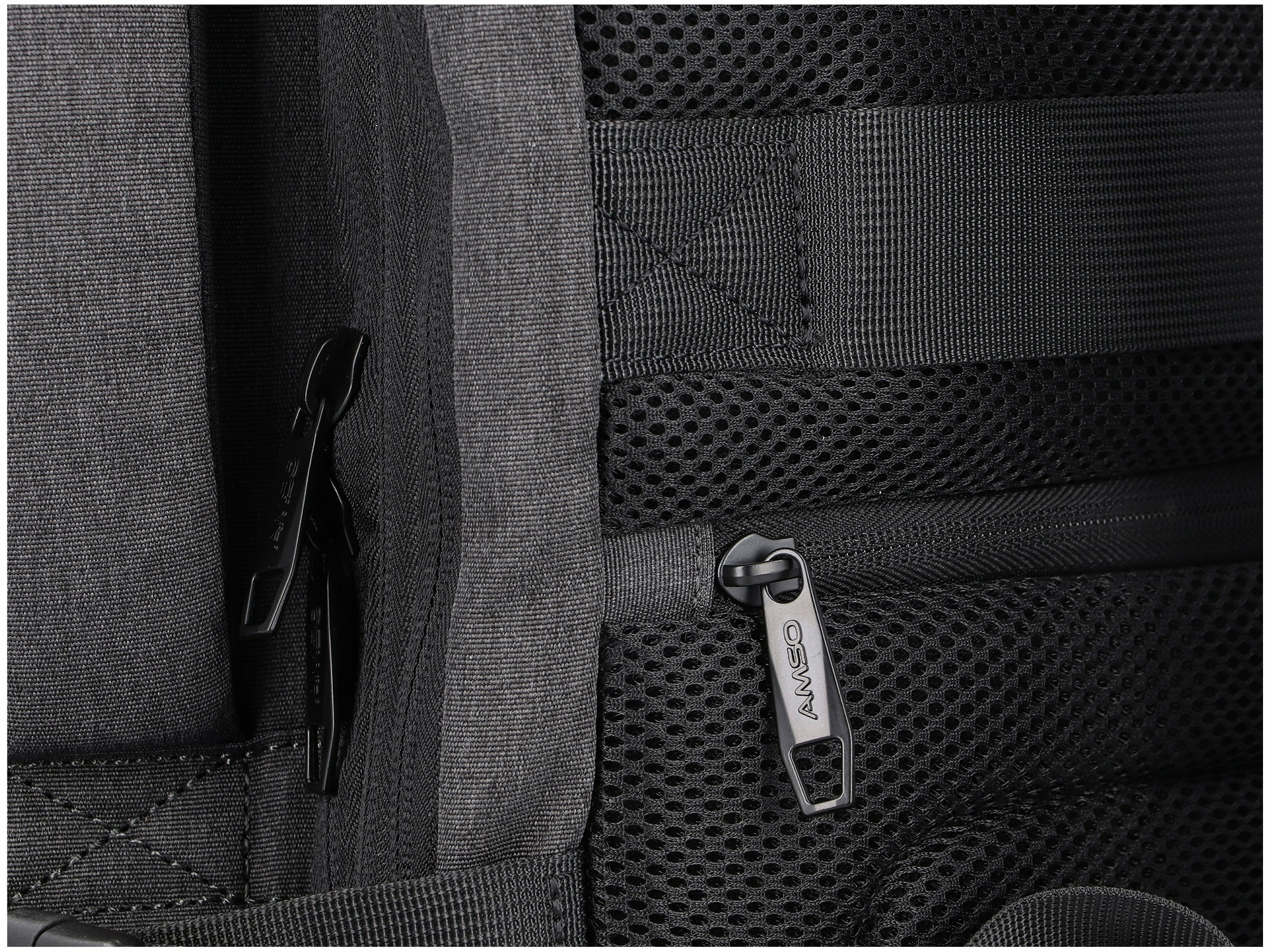 Miękko wyściełane wkładki – Ochrona laptopa