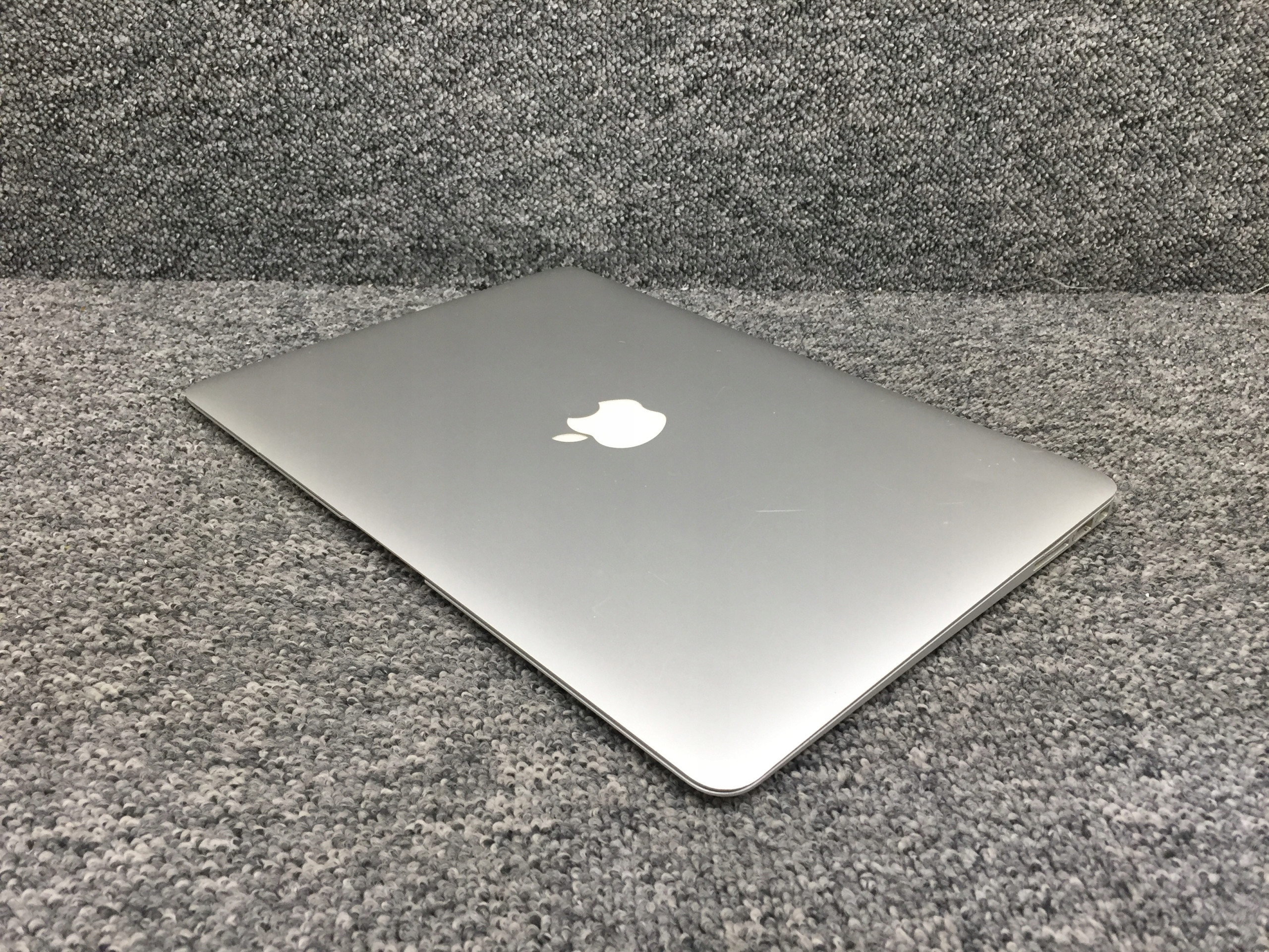 Wbudowane funkcje bezpieczeństwa – Czytnik linii papilarnych