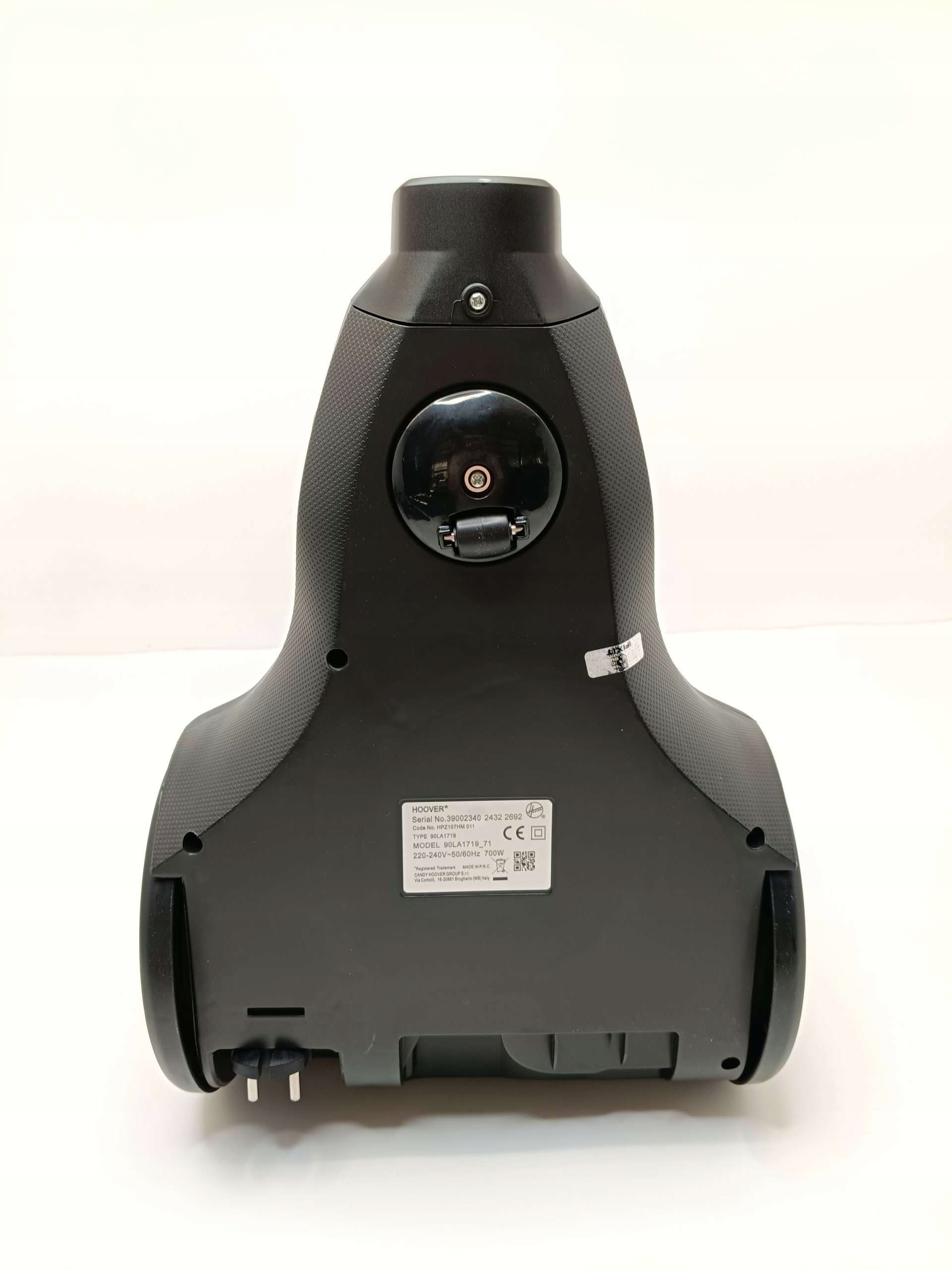 Pojemność zbiornika na kurz – 2 litry dla dłuższego sprzątania