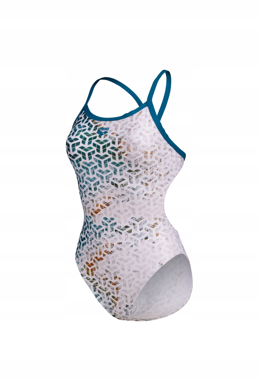 Doskonałe wyczucie wody i zmniejszony opór podczas pływania