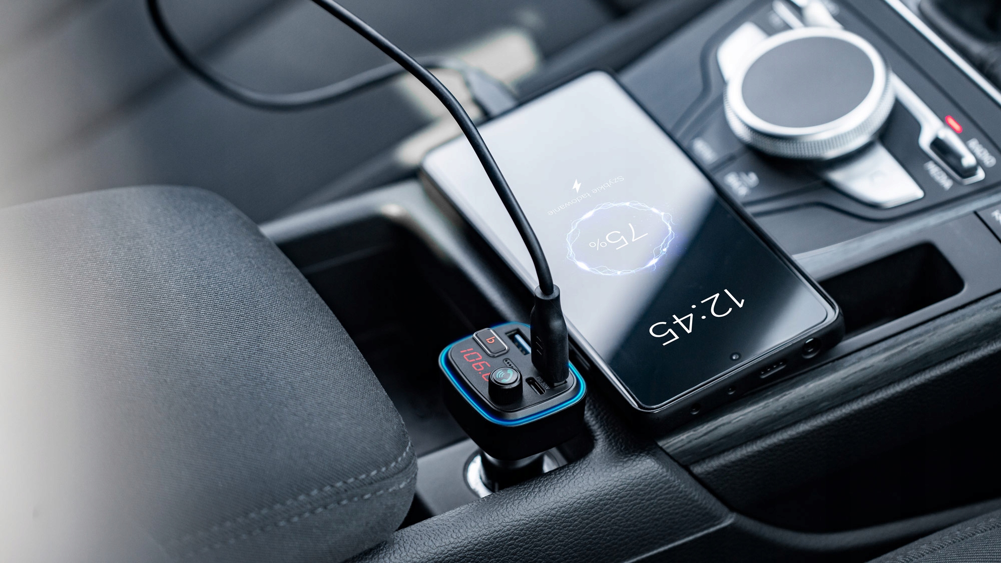 Obsługa pamięci USB – Muzyka na wyciągnięcie ręki