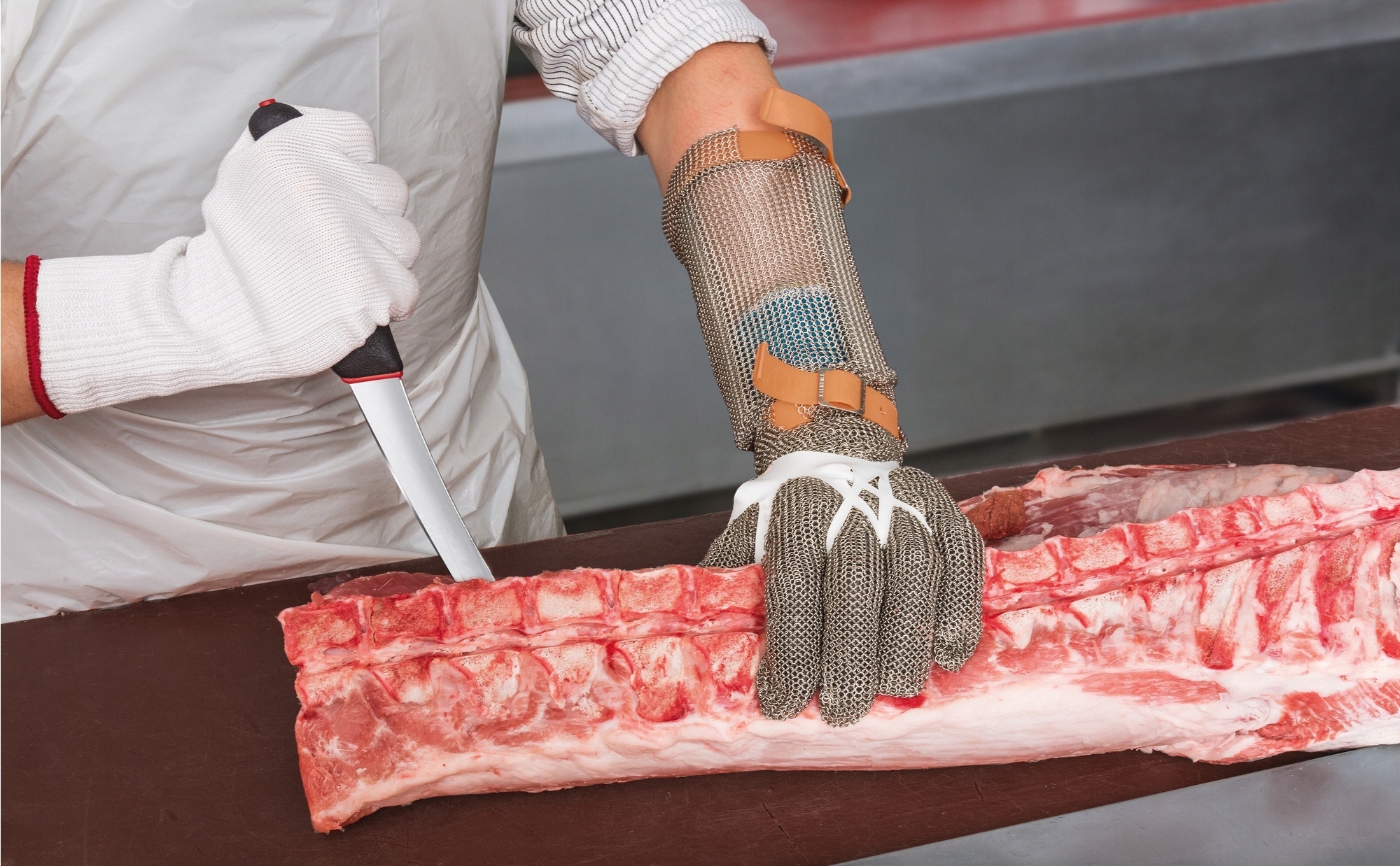 Mikroskopijne nacięcia i chromowana powłoka – Doskonałe efekty ostrzenia