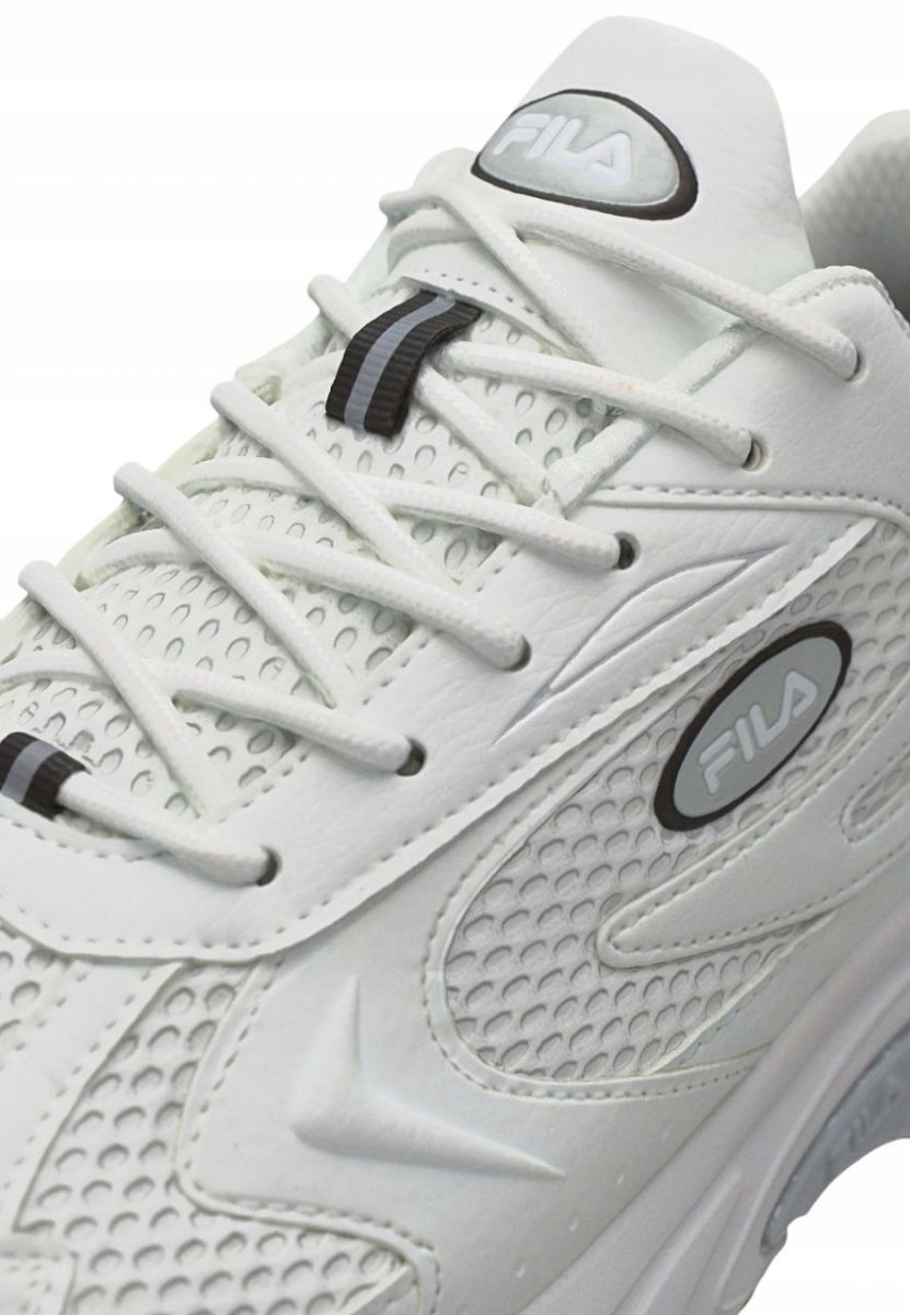 Sznurowane zapięcie dla lepszego dopasowania