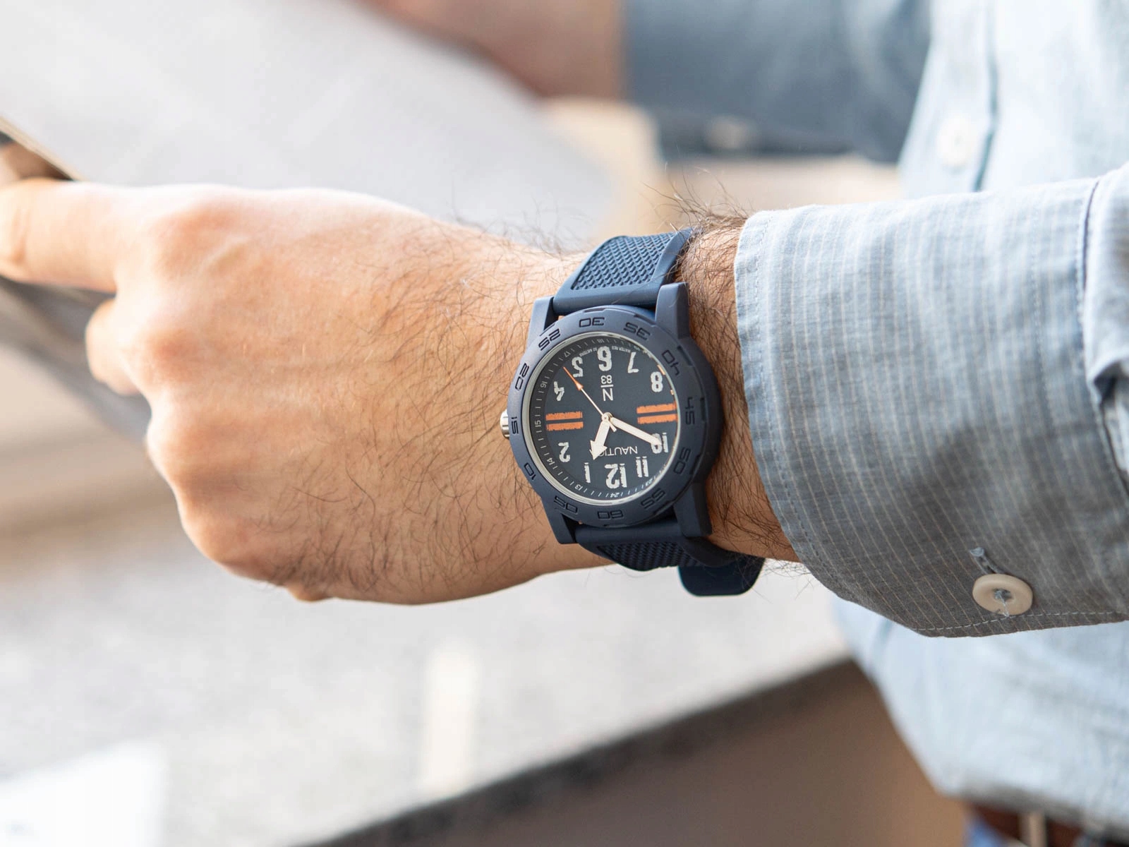 Neobrite – fosforyzowane wskazówki dla lepszej widoczności