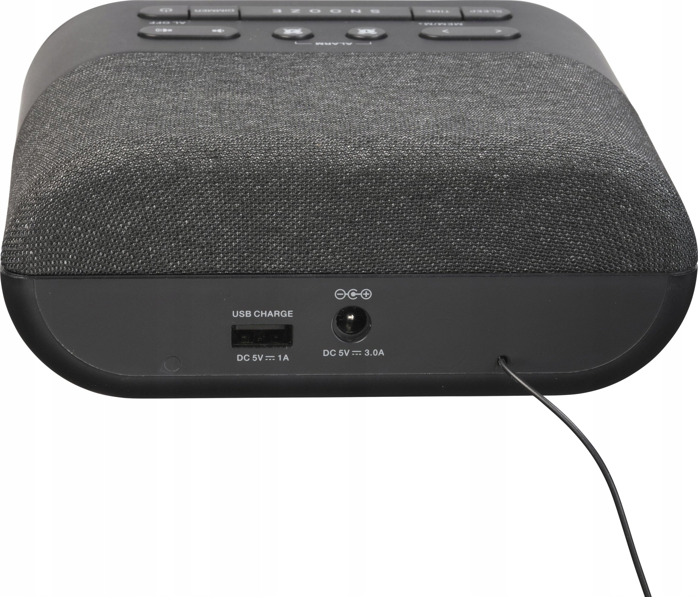 Wbudowane radio FM z zaprogramowanymi stacjami