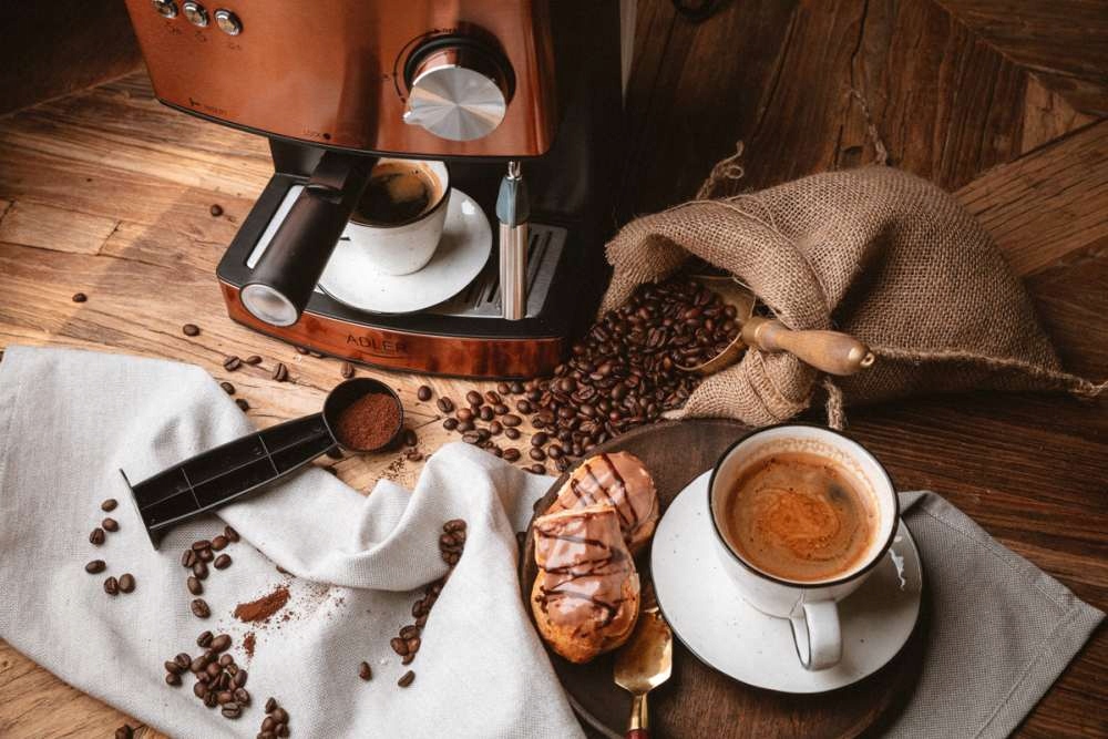 Przygotowanie espresso, cappuccino i latte w kilka chwil