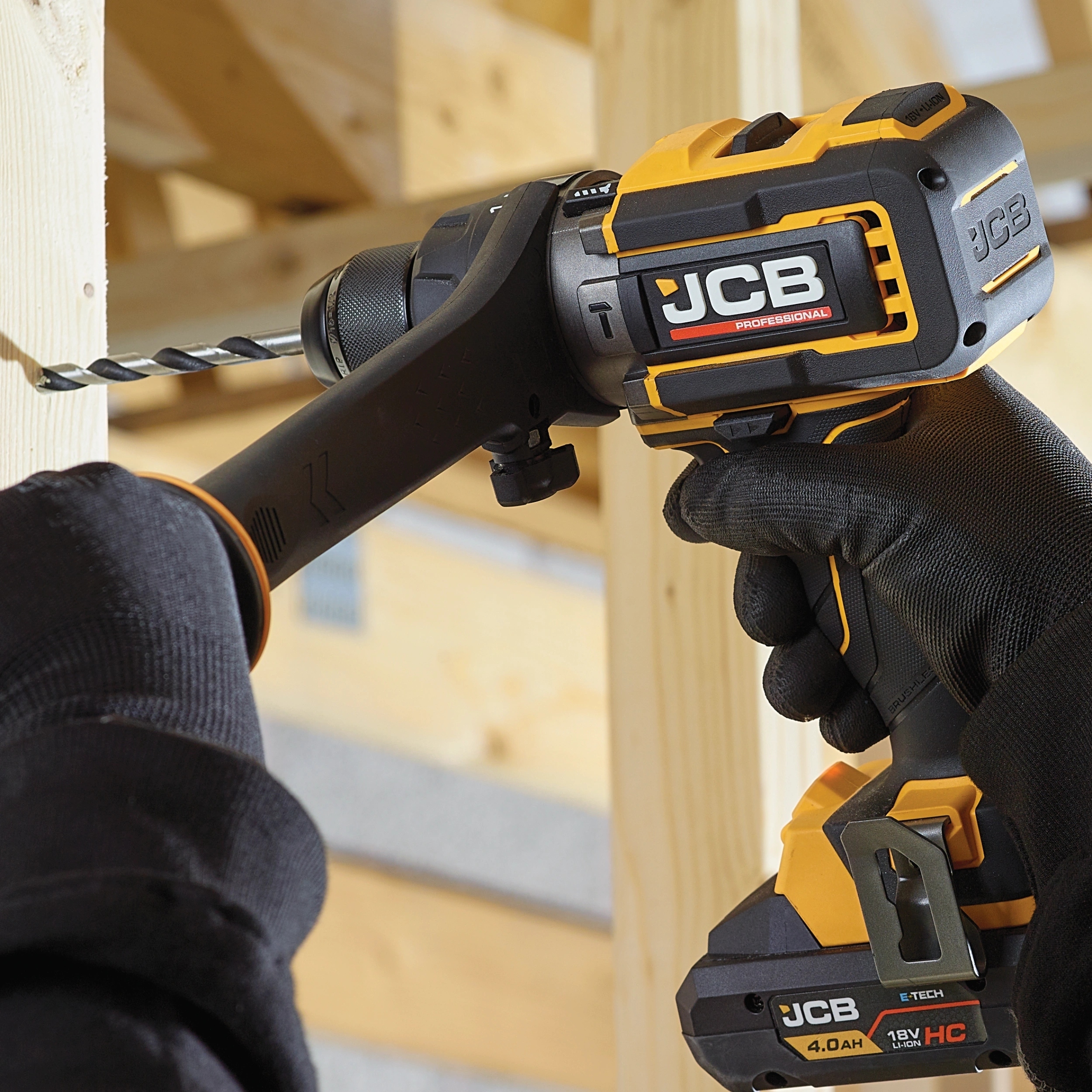 Moc i kontrola – Jak efektywnie korzystać z JCB 18V?