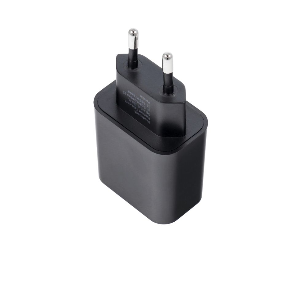 Kompaktowa i uniwersalna ładowarka z gniazdem USB-C