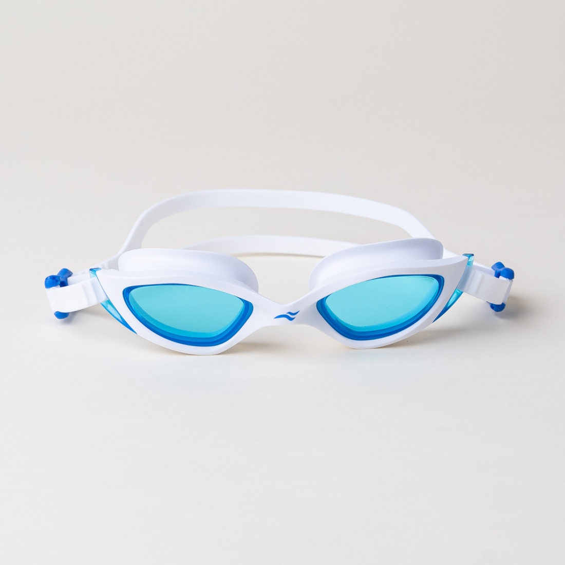 Barwione soczewki poliwęglanowe z ochroną UV