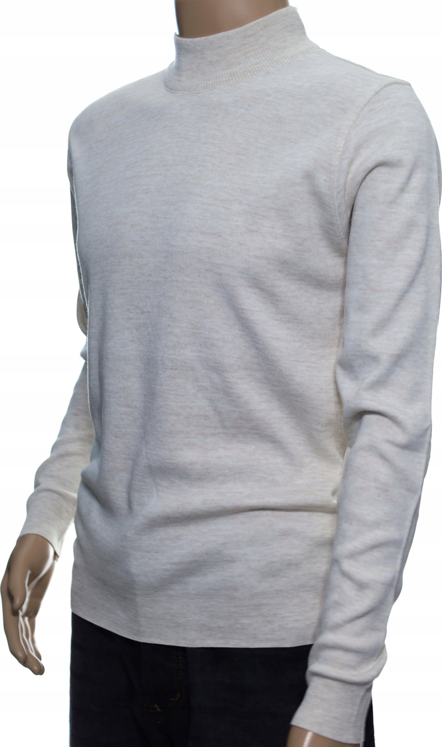Klasyczny i elegancki design – Sweter, który podkreśli Twój styl
