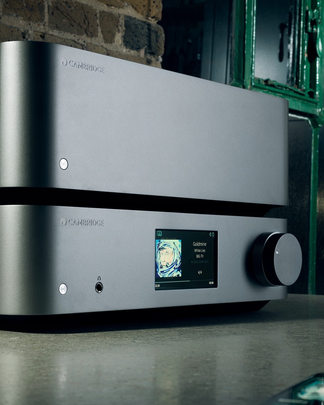 Końcówka Mocy Stereo Cambridge Audio EDGE W – Doskonałość w dźwięku