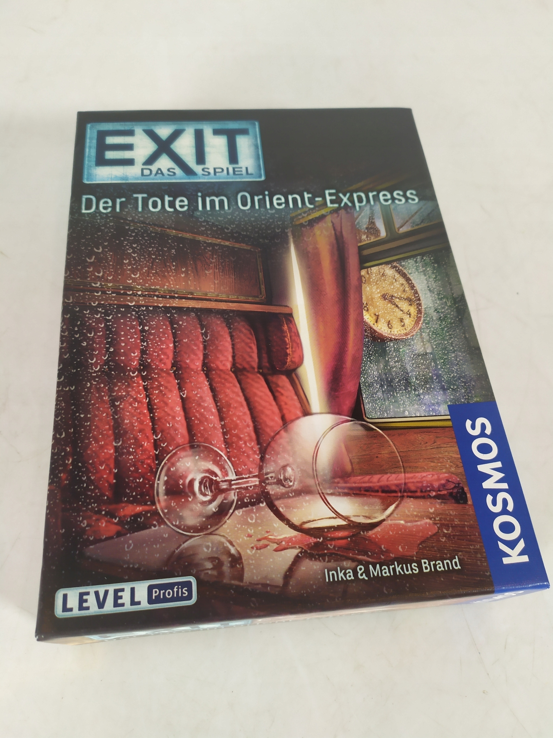 Różnorodność rozgrywki – quiz, gra planszowa i układanka