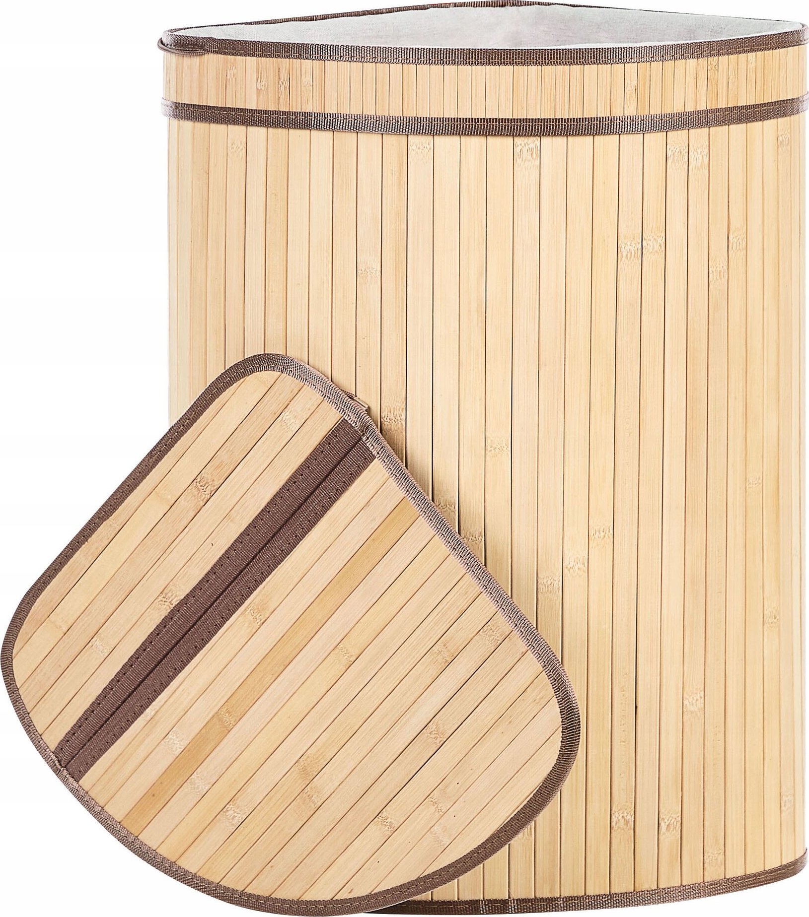 Wygodna pokrywa i łatwy dostęp do wnętrza