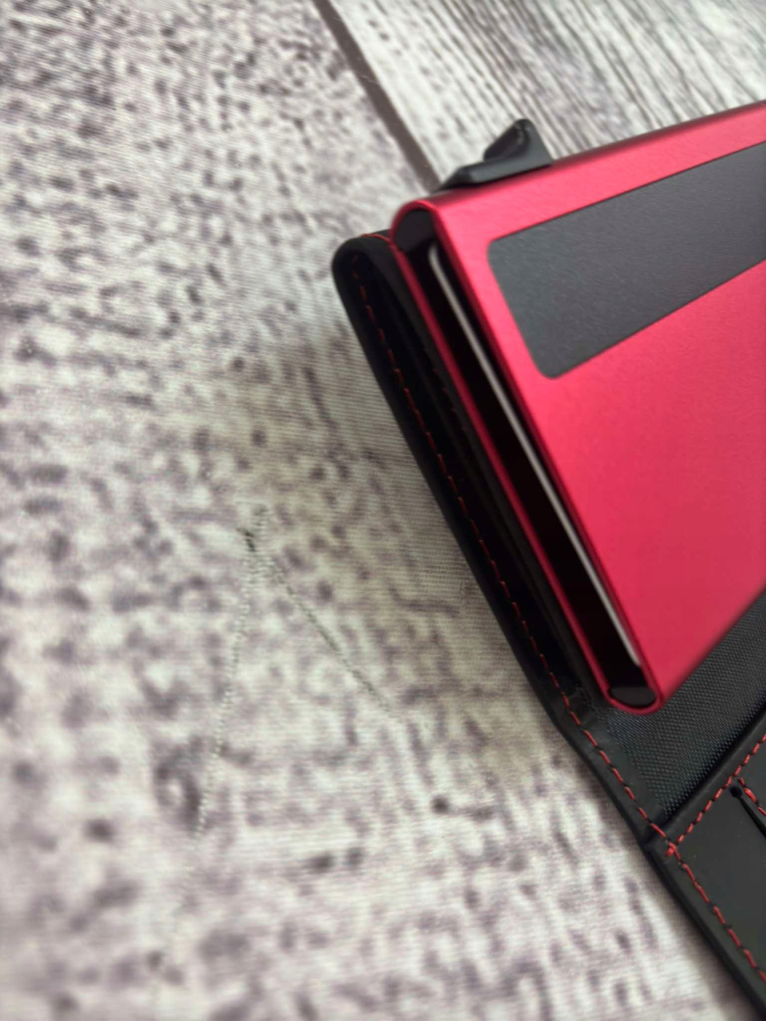 Kompatybilność z kamerami sportowymi – Mocowanie GoPro i gwint 1/4''