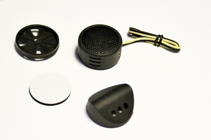 Łatwy montaż w różnych miejscach w samochodzie