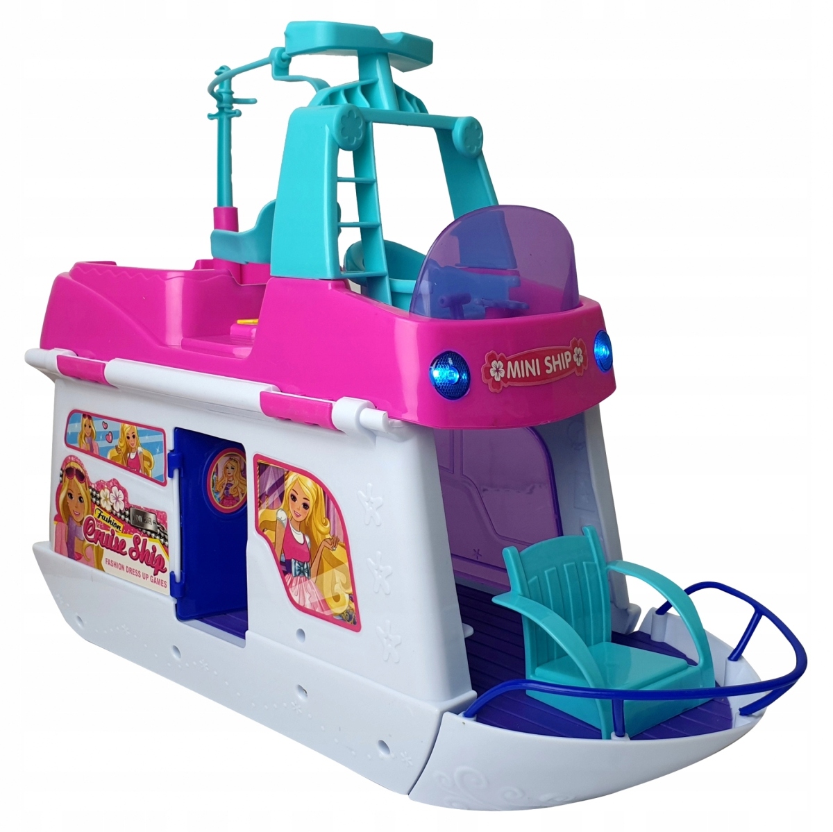 Kolorowy statek dla lalek z efektami dźwiękowymi