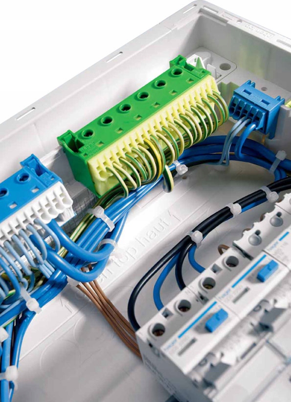 Funkcjonalność i łatwość montażu dzięki zaciskom QuickConnect