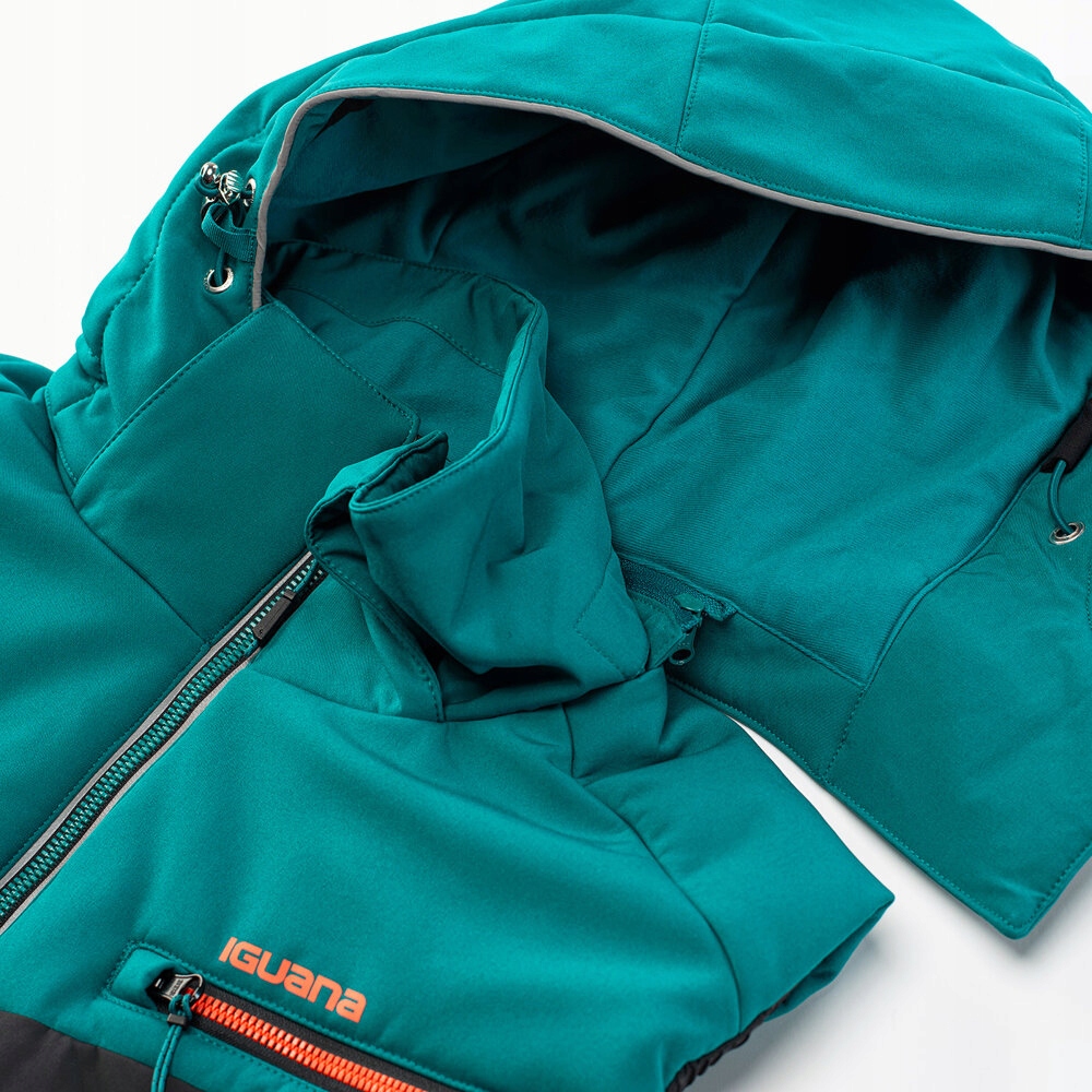 Praktyczne detale – Odpinany kaptur i dwukierunkowy zamek