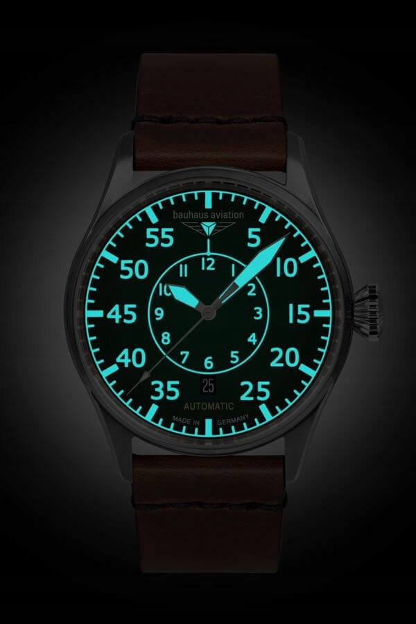 Powłoka Super-LumiNova dla lepszej widoczności – Czytelność w każdych warunkach