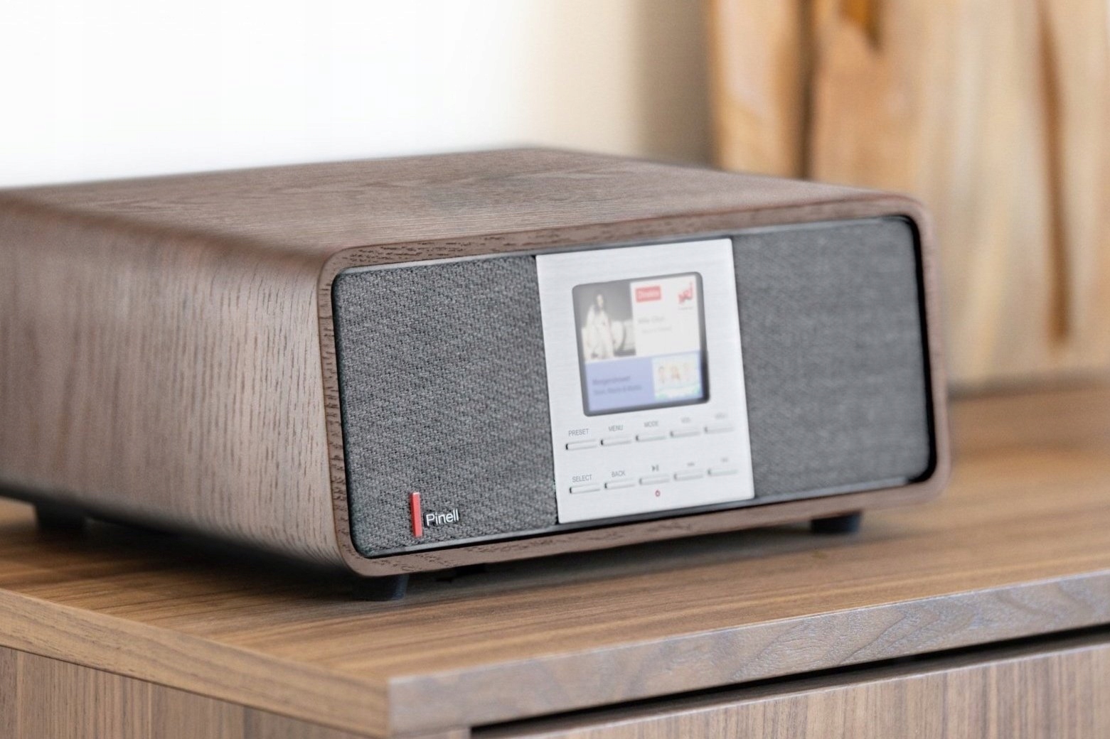 Kolorowy wyświetlacz TFT i intuicyjna obsługa