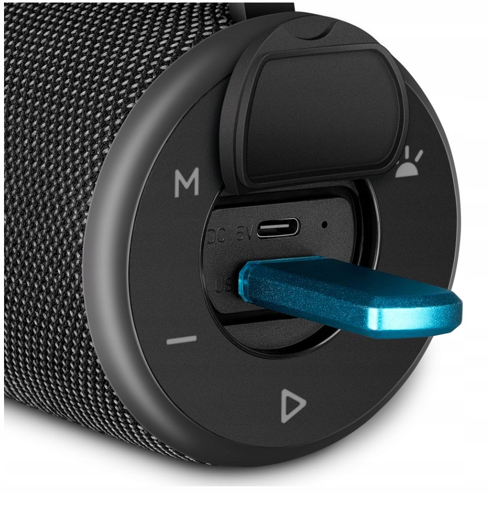 Wbudowany odtwarzacz MP3 i radio FM