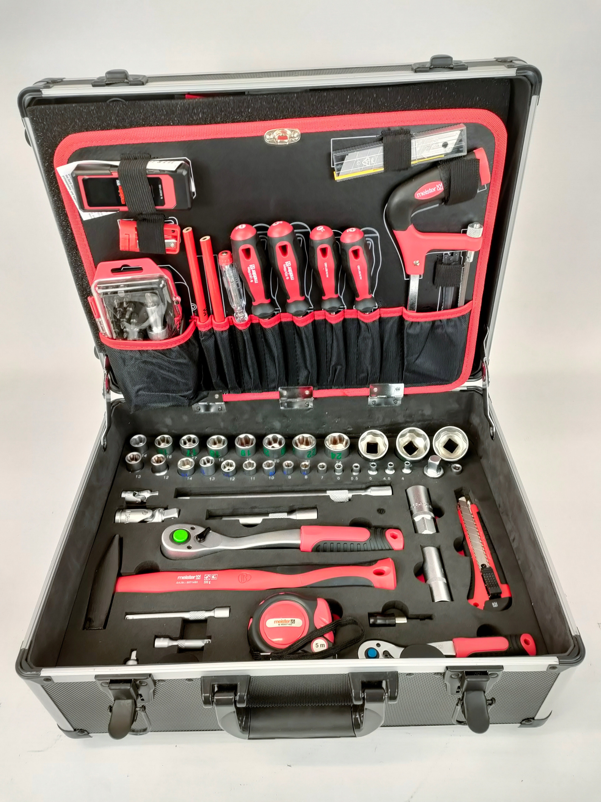 Wszechstronność zastosowań – narzędzia do różnych prac