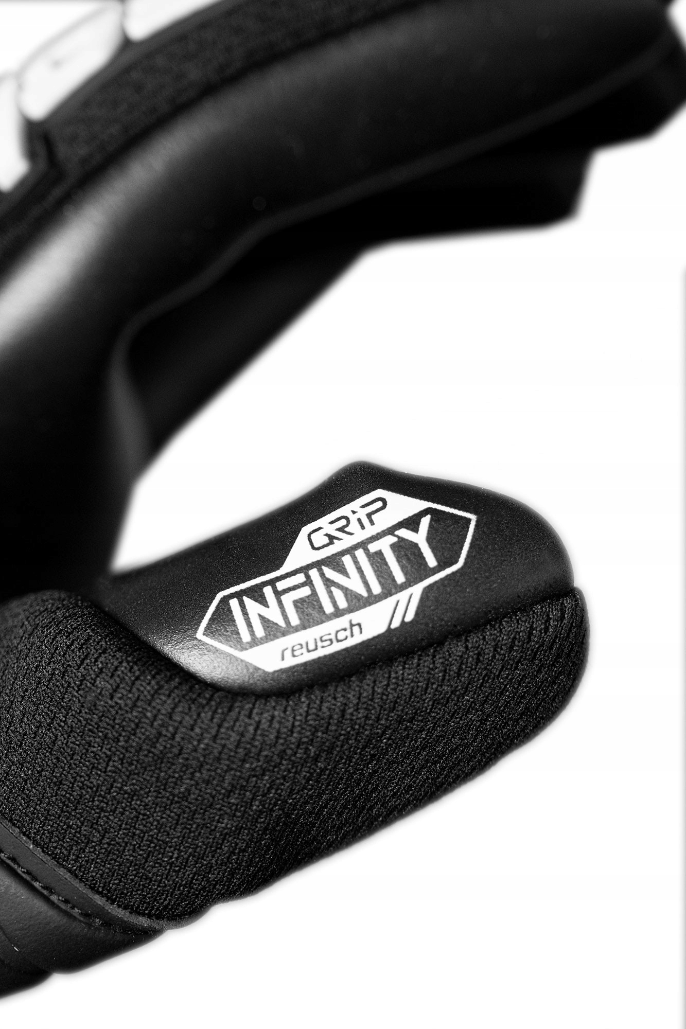 Powierzchnia chwytna z lateksu Reusch Grip Infinity – Wytrzymałość i solidny chwyt