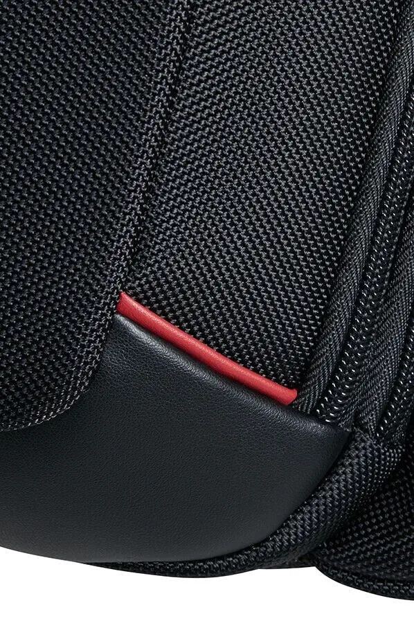 Nowoczesny design i lekkość plecaka PRO-DLX 6