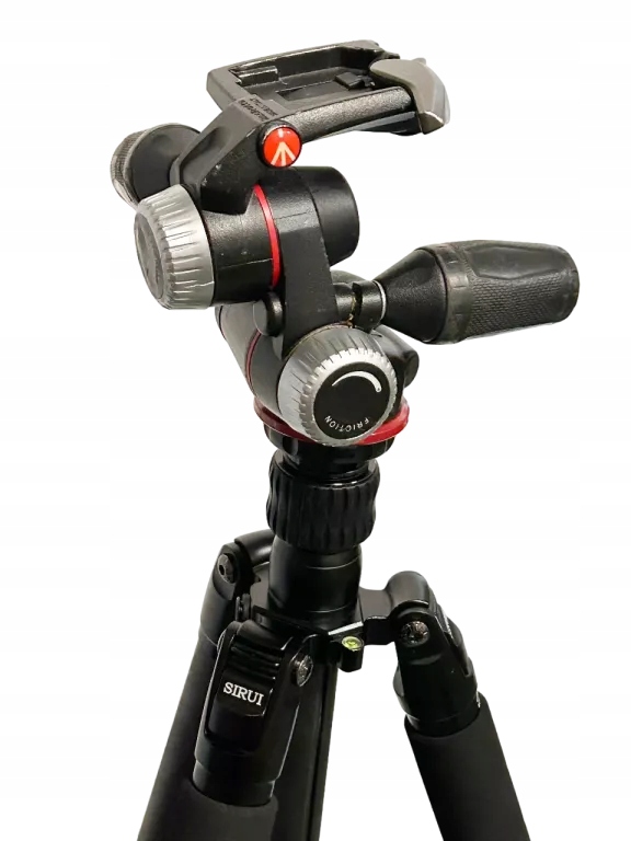 Funkcjonalność 2 w 1 – Statyw i monopod w jednym