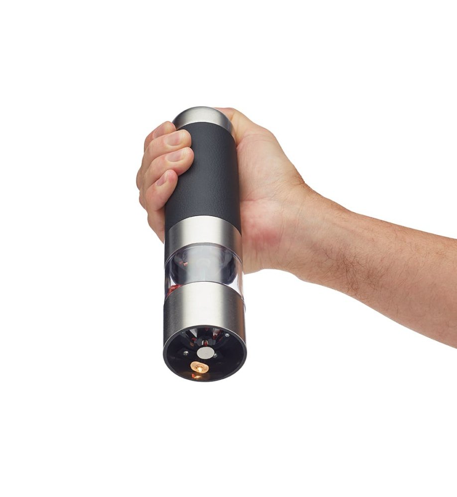 Łatwość użytkowania – Młynek z przyciskiem i wbudowanym oświetleniem