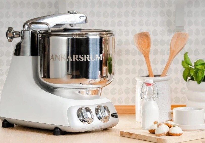 Duża pojemność misy 7 litrów – Przygotuj duże porcje jedzenia