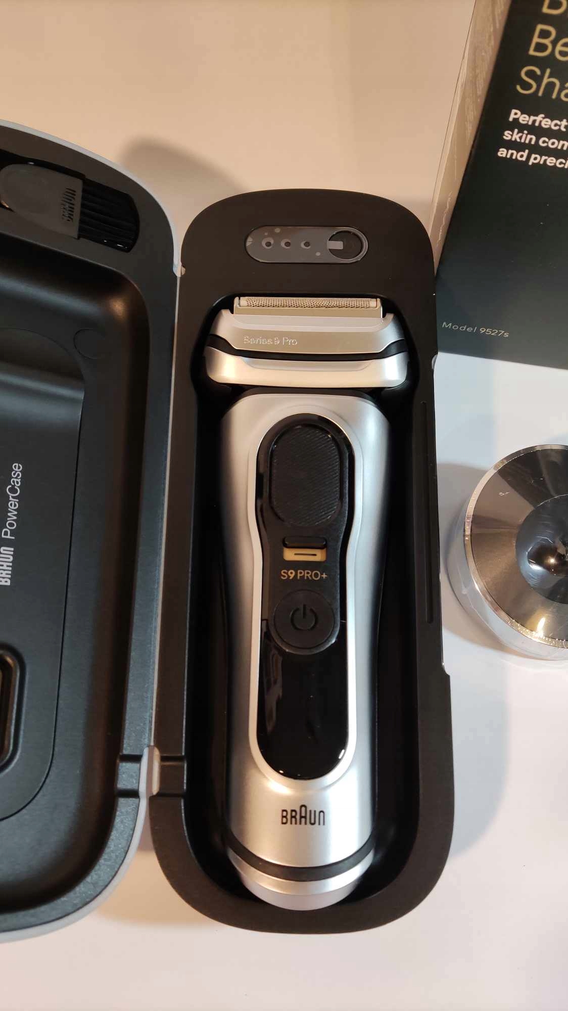 Przenośne etui ładujące PowerCase