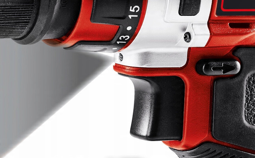 Funkcja zmiany obrotów dla łatwego wkręcania i wykręcania