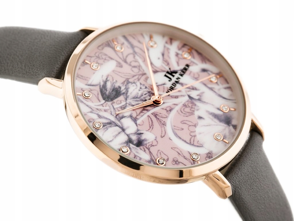 Modny design z kwiatowym wzorem – Wyjątkowy styl w biało-różowej kolorystyce